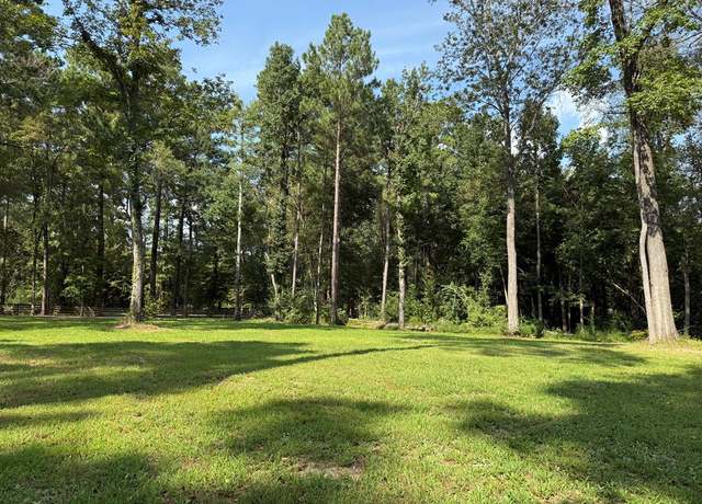 Property at 220 Beechwood St, Jasper, TX 75951