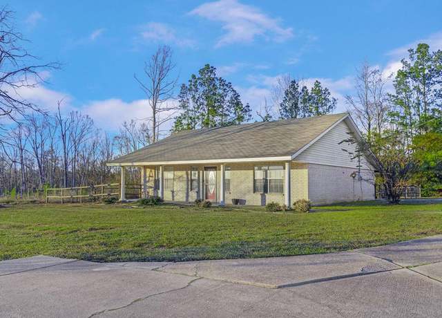 Property at 900 Highway 63 W, Jasper, TX 75951, 2 beds, 2 baths