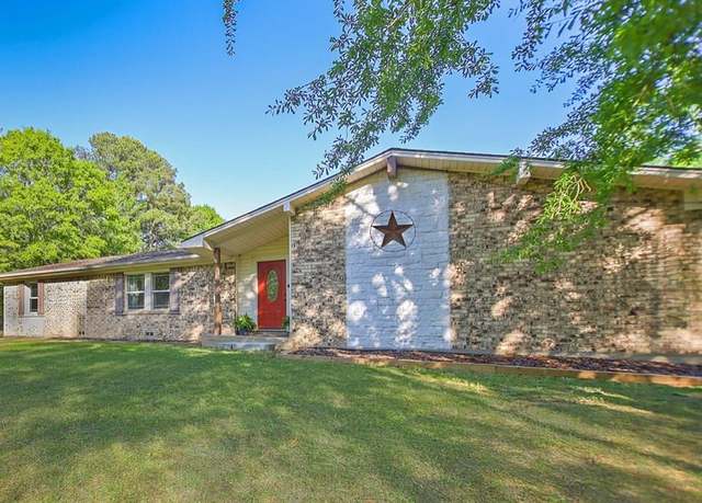 Property at 299 Forsythe Rd, Lufkin, TX 75901, 4 beds, 2 baths
