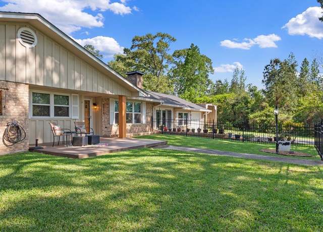 Property at 437 Rayburn Blvd, Brookeland, TX 75931, 3 beds, 2 baths