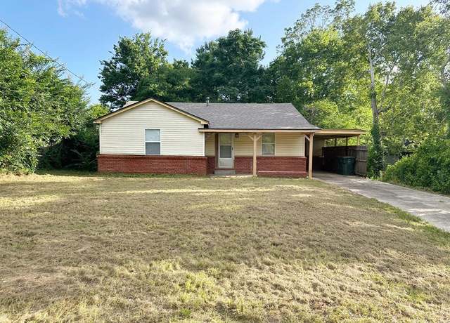 Property at 709 Pine Ave, Woodville, TX 75979, 3 beds, 1 bath