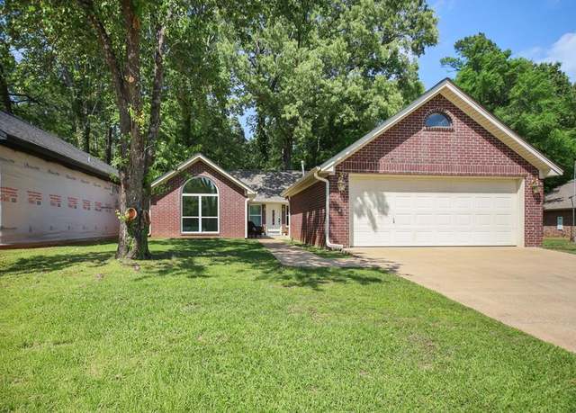 Property at 713 St. James Pl, Nacogdoches, TX 75961, 2 beds, 2 baths