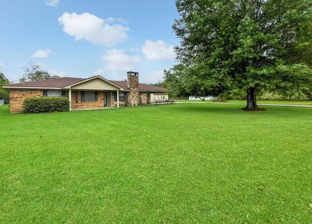 Property at 33963 US Hwy 96, Buna, TX 77612, 3 beds, 2 baths