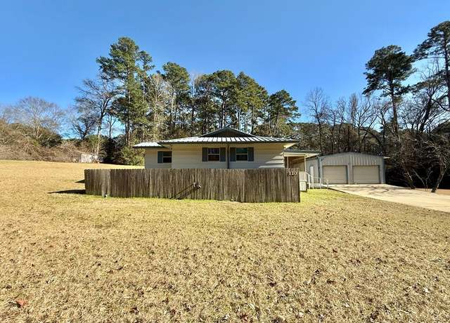 Property at 120 Pike Dr, Hemphill, TX 75948, 2 beds, 2 baths