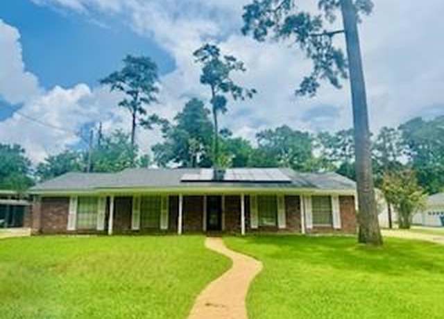 Property at 1514 Wildbriar Dr, Lufkin, TX 74904, 3 beds, 2 baths