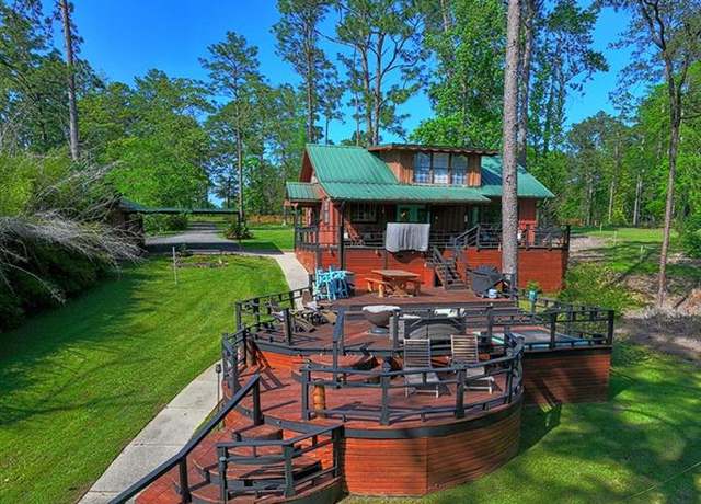 Property at 122 Cherry Ln, Burkeville, TX 75932, 4 beds, 2 baths