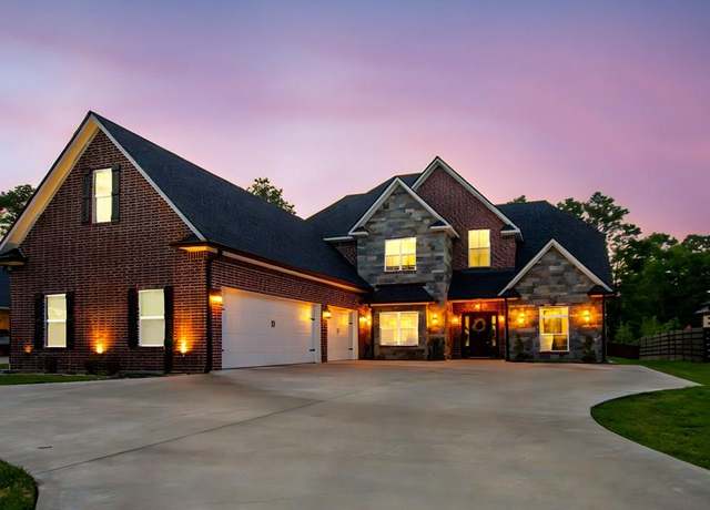 Property at 107 Southern Hls, Lufkin, TX 75901, 4 beds, 3.5 baths