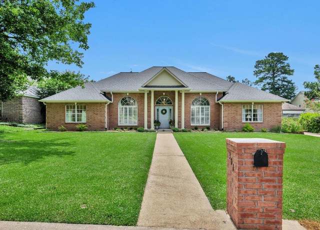 Property at 301 Sawgrass Cir, Lufkin, TX 75901, 4 beds, 2.5 baths