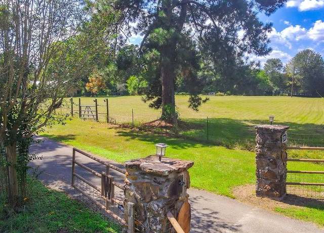 Property at 2591 Richardson Rd, Lufkin, TX 75904, 3 beds, 2 baths