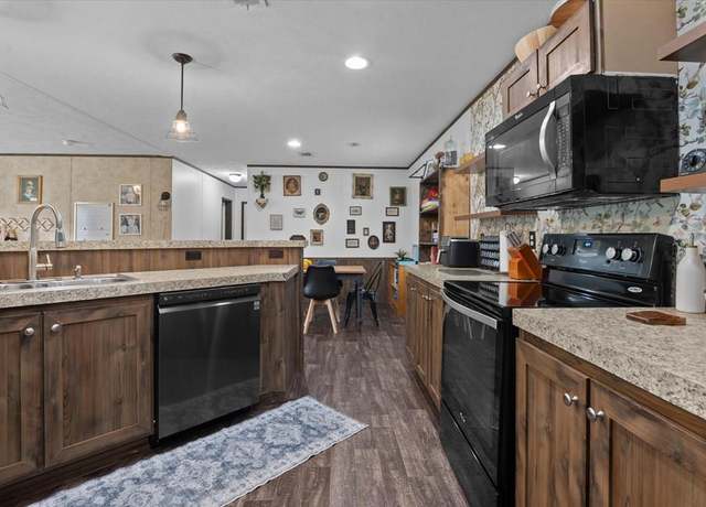 Property at 6406 Fm 2251, Lufkin, TX 75904, 4 beds, 2 baths