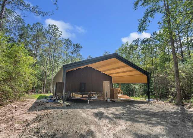 Property at 415 Sloe Ln, Brookeland, TX 75931, 2 beds, 2 baths
