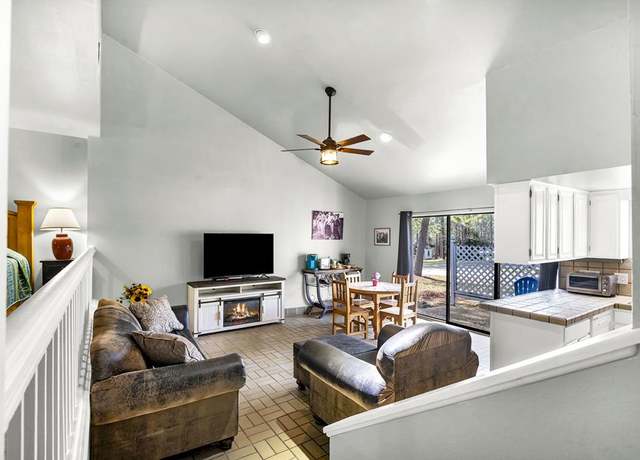 Property at 402 Club Villas, Brookeland, TX 75931, 1 bed, 1 bath