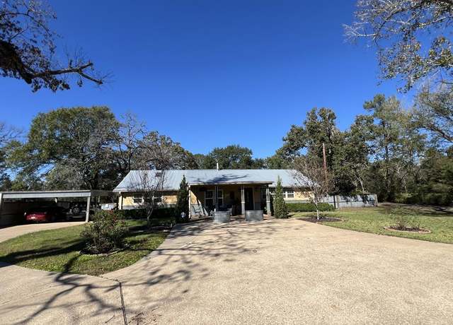 Property at 6138 Ted Trout Dr, Lufkin, TX 75904, 3 beds, 2 baths
