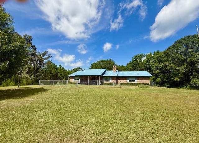 Property at 2063 Fm 2785, San Augustine, TX 75972, 2 beds, 2 baths