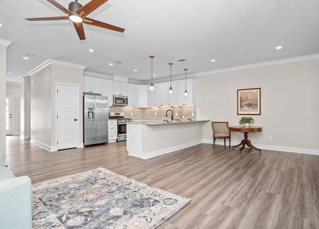 Property at 1713 Maroney Dr, Nacogdoches, TX 75965, 3 beds, 2.5 baths