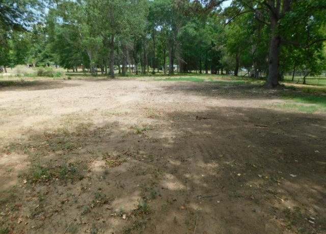 Property at 870 Worth St, Hemphill, TX 75948