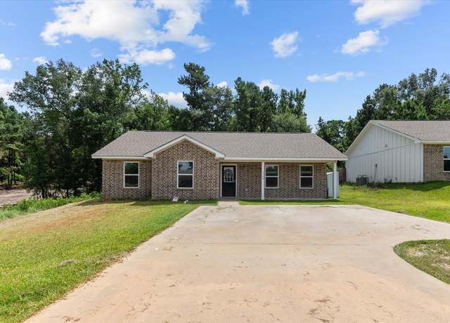 Property at 1724 Sayers St, Lufkin, TX 75901, 3 beds, 2 baths