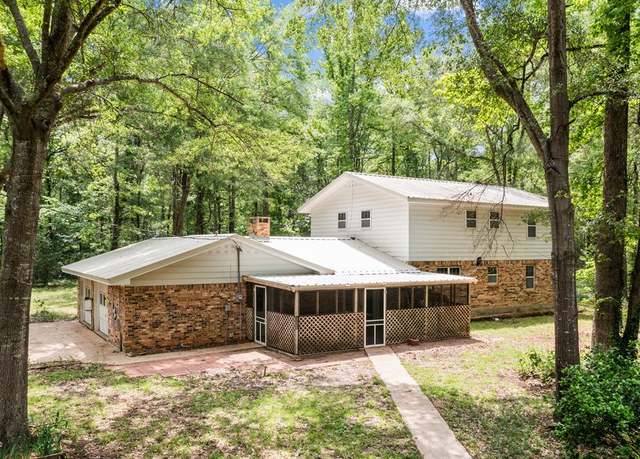 Property at 235 County Barn Rd, Lufkin, TX 75904, 4 beds, 4 baths