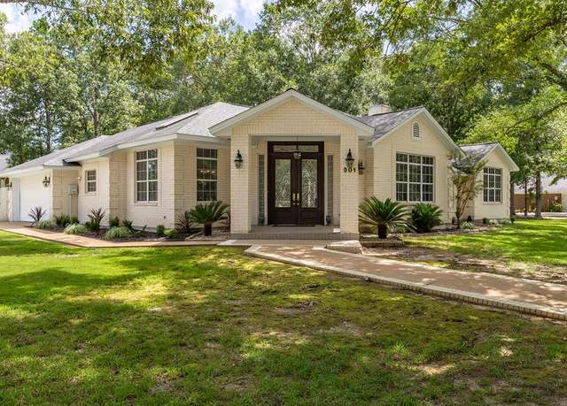 Property at 301 Southern Trce, Lufkin, TX 75901, 3 beds, 2.5 baths