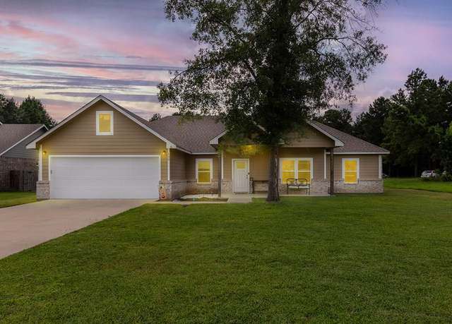 Property at 130 Dena Kay Dr, Lufkin, TX 75904, 3 beds, 2 baths