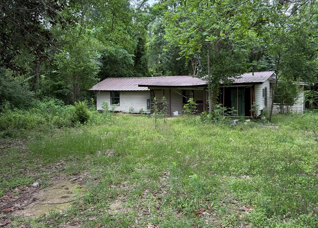 Property at 712 Black St, Jasper, TX 75951, 2 beds, 1 bath