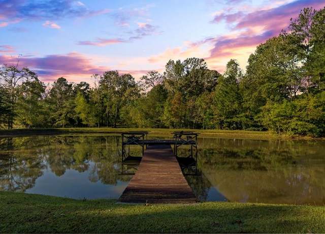 Property at 542 Cr 214, Nacogdoches, TX 75965, 5 beds, 4 baths