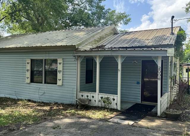 Property at 2006 Palmore Rd, Lufkin, TX 75904, 4 beds, 2 baths