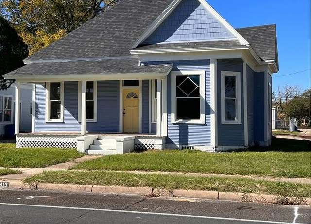 Property at 413 N 1st St, Lufkin, TX 75901, 4 beds, 2 baths