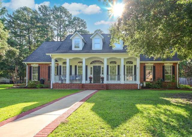 Property at 703 Shady Ln, Diboll, TX 75941, 4 beds, 3.5 baths