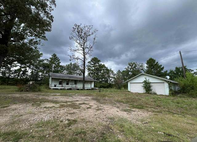 Property at 1012 Carter Rd, Zavalla, TX 75980, 3 beds, 1 bath