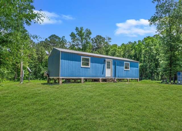 Property at 117 Lowe Cemetery Dr, Brookeland, TX 75931, 1 bed, 1 bath
