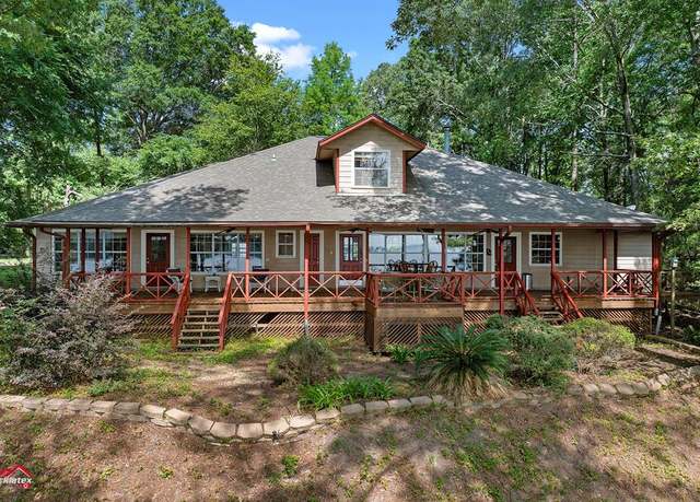 Property at 140 Eastwood Dr, Milam, TX 75959, 4 beds, 4.5 baths