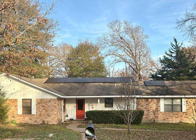 Property at 105 Pebble Crk, Lufkin, TX 75901, 3 beds, 2 baths