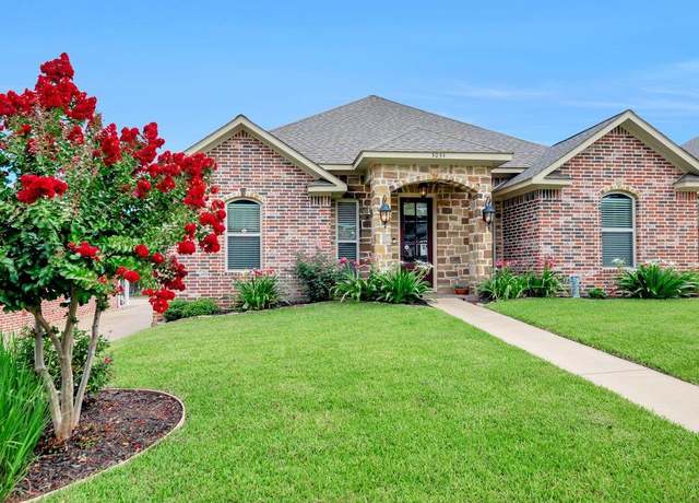 Property at 3034 Summer Hill Cir, Nacogdoches, TX 75965, 3 beds, 2 baths