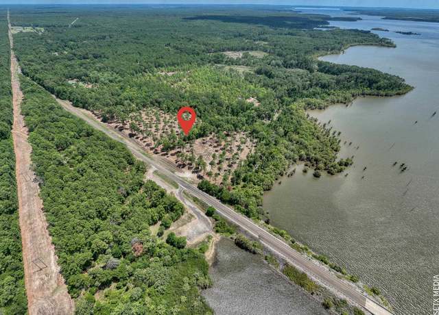 Property at 22157 Fm 83, Broaddus, TX 75929