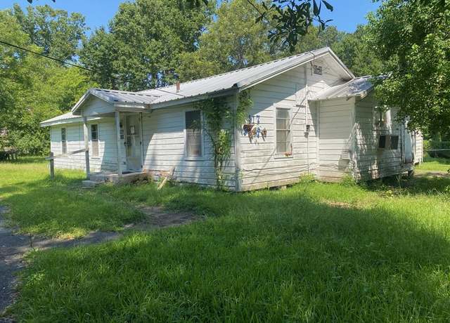 Property at 417 Stark St, Lufkin, TX 75901, 4 beds, 2 baths