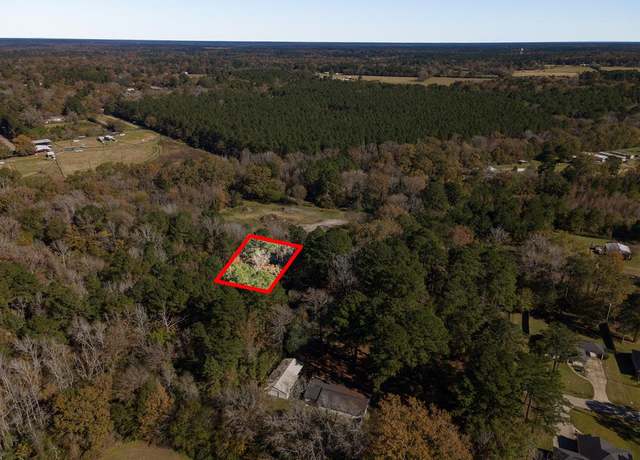 Property at 220 Kansas St, Huntington, TX 75949