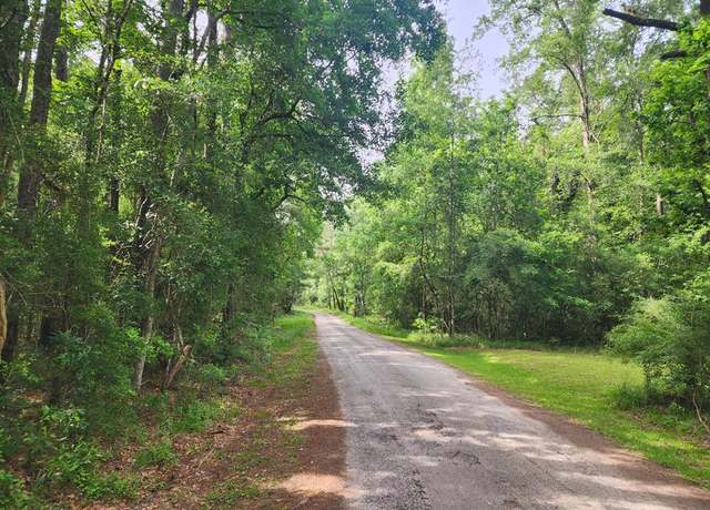 Property at 10 ACRES Bronx Rd, Saratoga, TX 77585