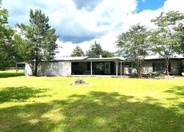 Property at 260 Pr 8574, Broaddus, TX 75929, 4 beds, 2.5 baths