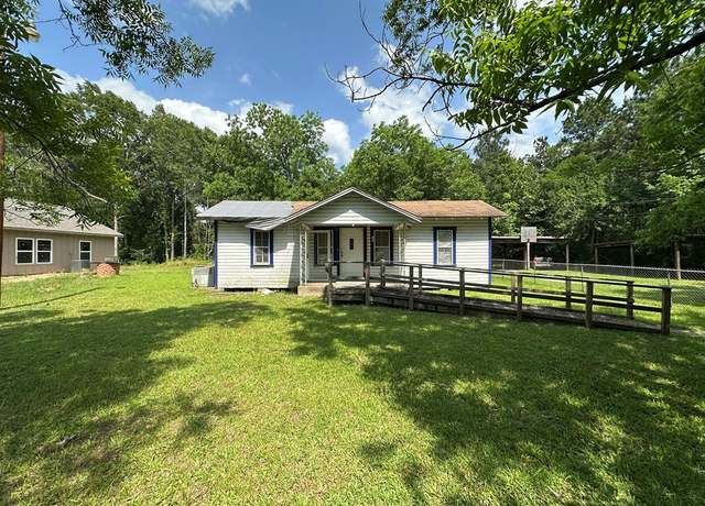 Property at 1712 Sayers St, Lufkin, TX 75904, 2 beds, 1.5 baths