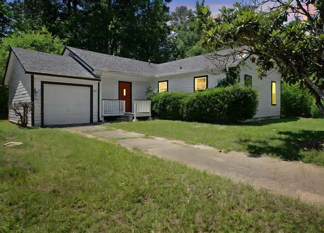 Property at 971 N Bowie St, Jasper, TX 75951, 2 beds, 1 bath