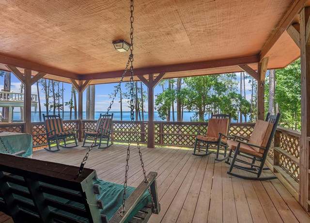 Property at 544 Lakewood Dr, Jasper, TX 75951, 3 beds, 2 baths