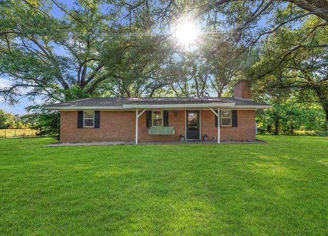 Property at 1328 Hyde Rd, Huntington, TX 74904, 3 beds, 1 bath