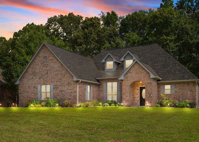 Property at 134 Copperwood Loop, Lufkin, TX 75901, 3 beds, 2 baths