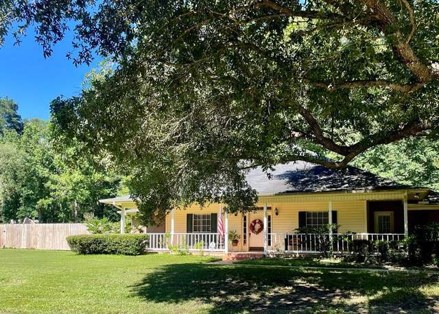 Property at 701 Shady Ln, Diboll, TX 75941, 3 beds, 2.5 baths