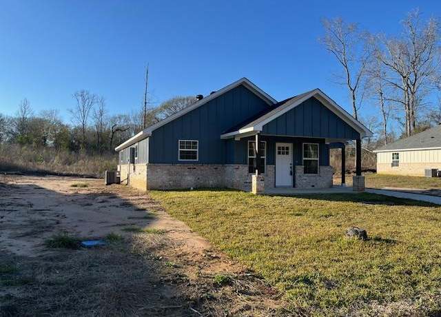 Property at 3416 Brook Holw, Nacogdoches, TX 75964, 3 beds, 2 baths