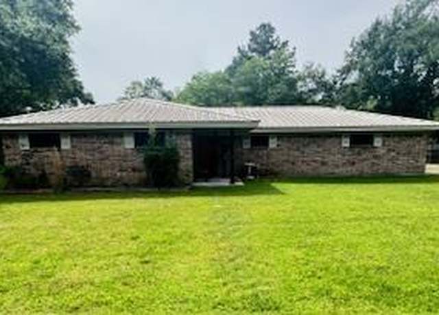 Property at 1708 Allendale Dr, Lufkin, TX 75904, 4 beds, 2 baths