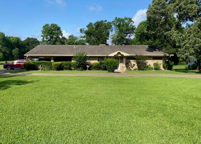 Property at 498 Mount Carmel Rd, Hudson, TX 75904, 4 beds, 3 baths