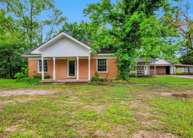 Property at 604 Fuller Springs Dr, Lufkin, TX 75901, 4 beds, 3 baths