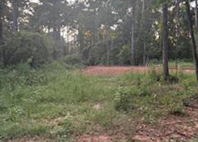 Property at 363 Harbor Blvd, Hemphill, TX 75948